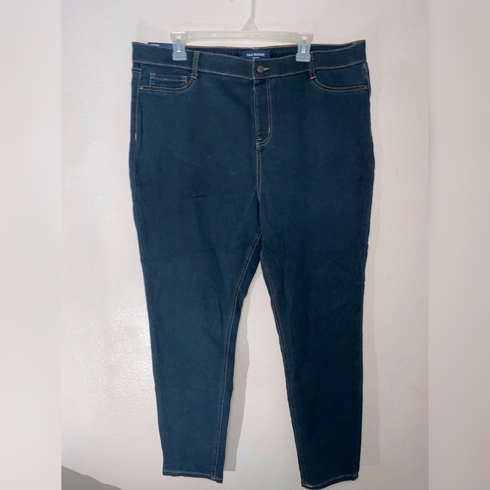 Isaac Mizrahi Jeans - Picture 2 of 6